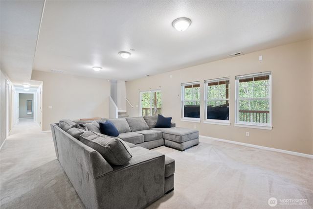 148 W Canyon View Drive, Longview, WA 98632