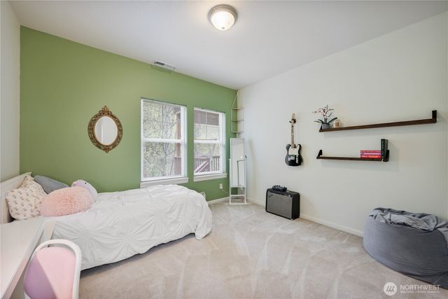 148 W Canyon View Drive, Longview, WA 98632