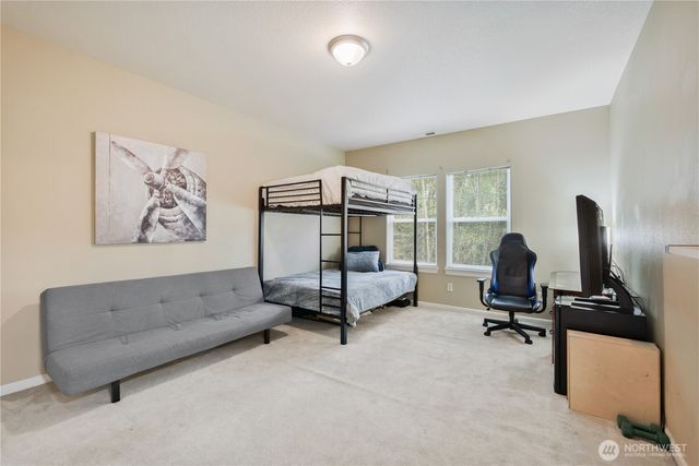 148 W Canyon View Drive, Longview, WA 98632