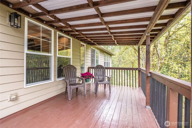 148 W Canyon View Drive, Longview, WA 98632