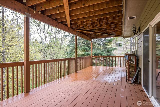 148 W Canyon View Drive, Longview, WA 98632