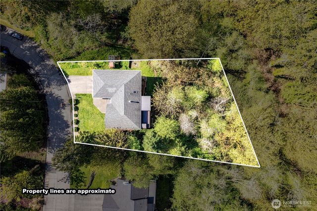 148 W Canyon View Drive, Longview, WA 98632