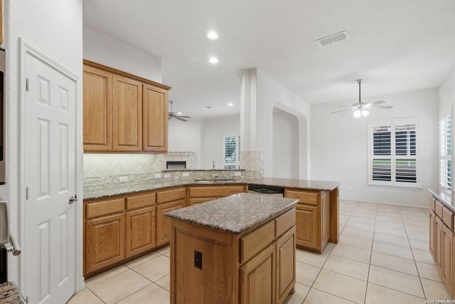 18339 Emerald Oaks, San Antonio, TX 78259