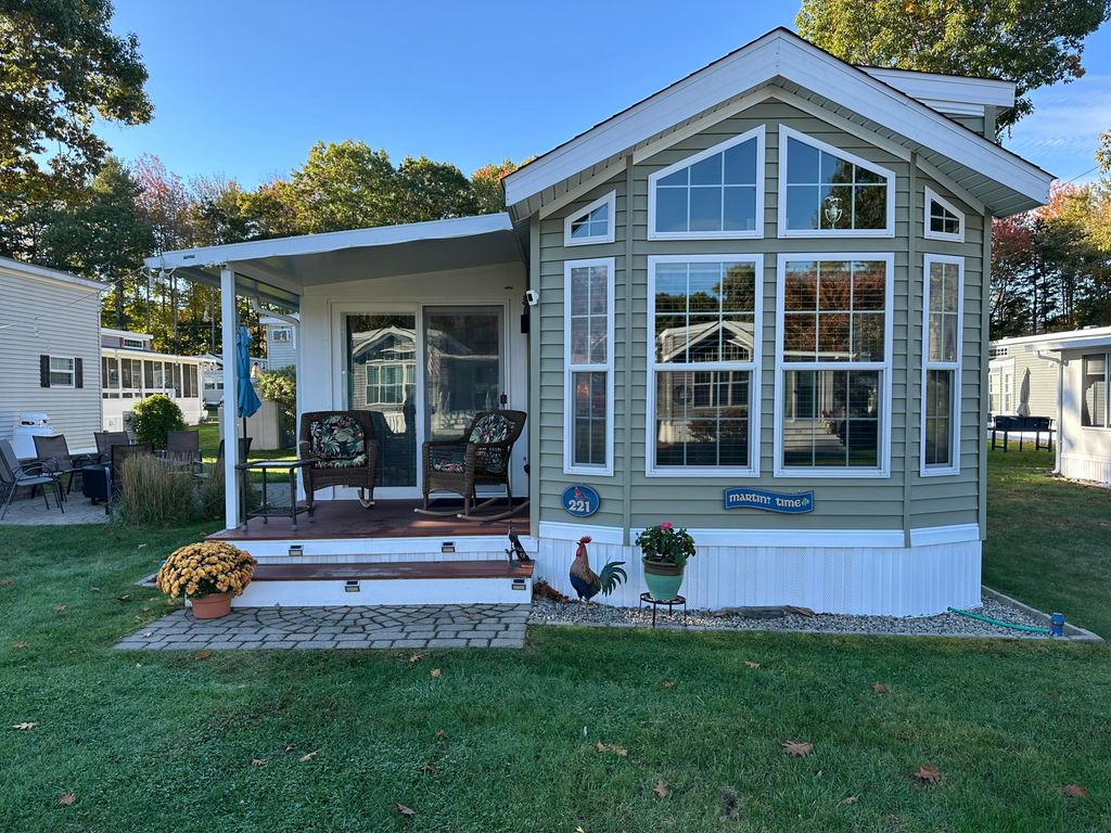 23 College Drive 221, Wells, ME 04090 — exterior