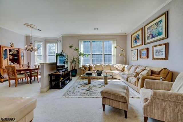 1409 Four Seasons Dr 1409, Wayne Twp., NJ 07470