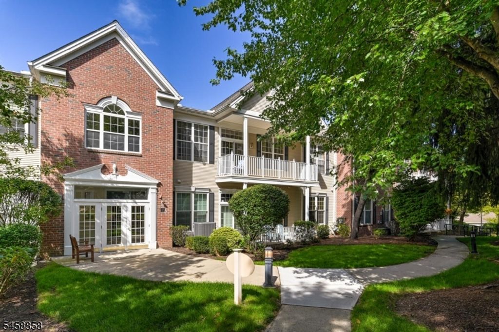 1409 Four Seasons Dr 1409, Wayne Twp., NJ 07470 — photo 4