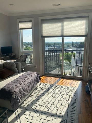519 Broadway PH8, Somerville, MA 02145
