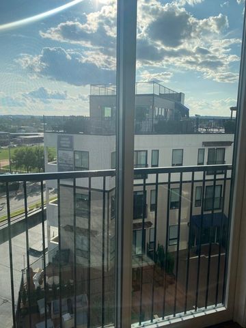 519 Broadway PH8, Somerville, MA 02145