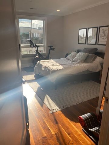 519 Broadway PH8, Somerville, MA 02145