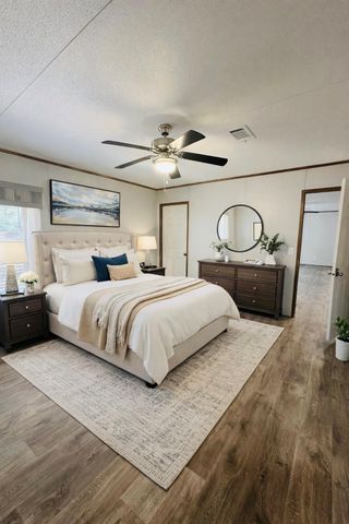 1053 Elm Crest Drive, New Ulm, TX 78950