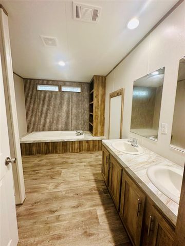 1053 Elm Crest Drive, New Ulm, TX 78950