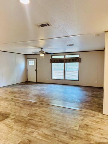 1053 Elm Crest Drive, New Ulm, TX 78950