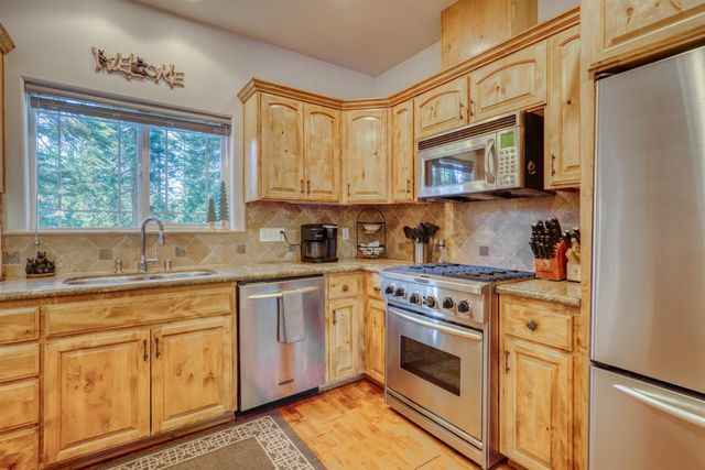 41891 Timber Ridge Road, Shaver Lake, CA 93664