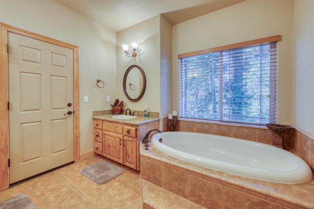 41891 Timber Ridge Road, Shaver Lake, CA 93664