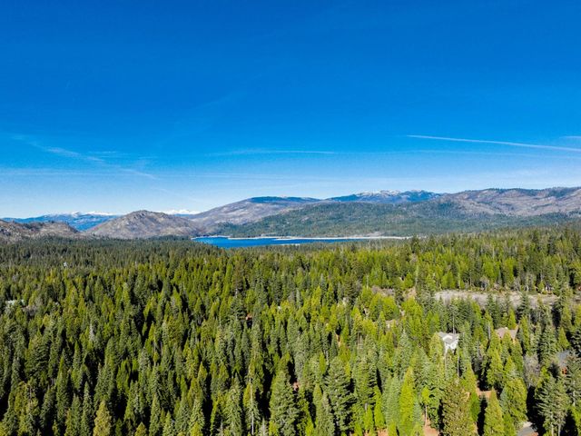 41891 Timber Ridge Road, Shaver Lake, CA 93664