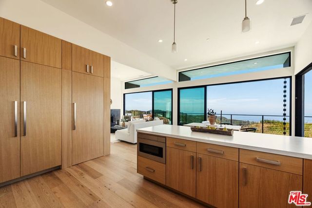 2165 E Little Las Flores Road, Topanga, CA 90290