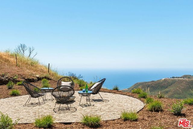 2165 E Little Las Flores Road, Topanga, CA 90290