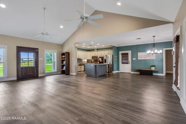 1801 Pembroke Street, New Iberia, LA 70563