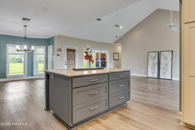 1801 Pembroke Street, New Iberia, LA 70563