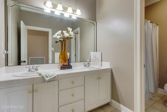 1801 Pembroke Street, New Iberia, LA 70563