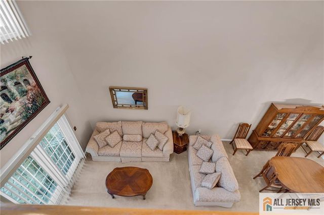 3 Silcox Place, Somerset, NJ 08873