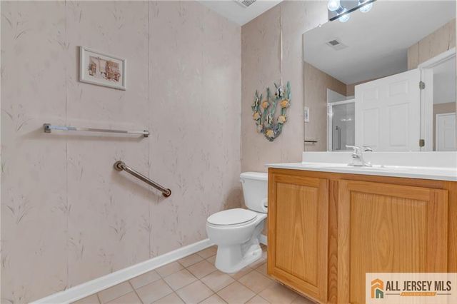 3 Silcox Place, Somerset, NJ 08873
