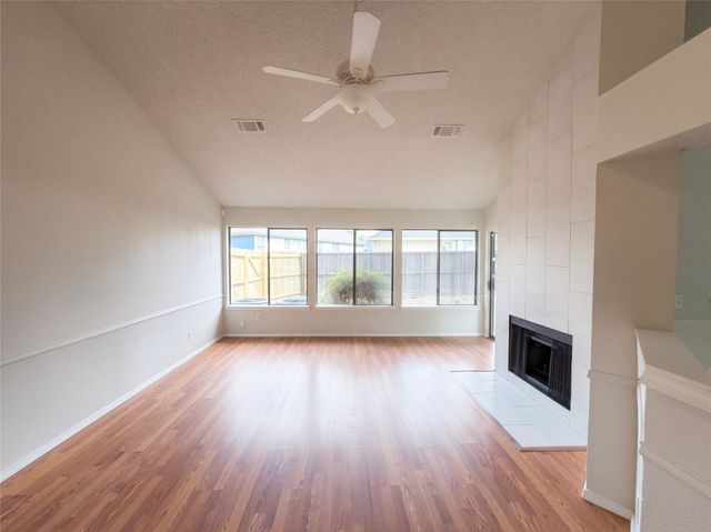 1015 Astaire Avenue, Duncanville, TX 75137