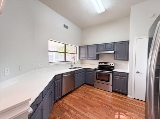 1015 Astaire Avenue, Duncanville, TX 75137