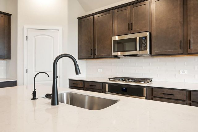 180 Coleto TRL, Bastrop, TX 78602