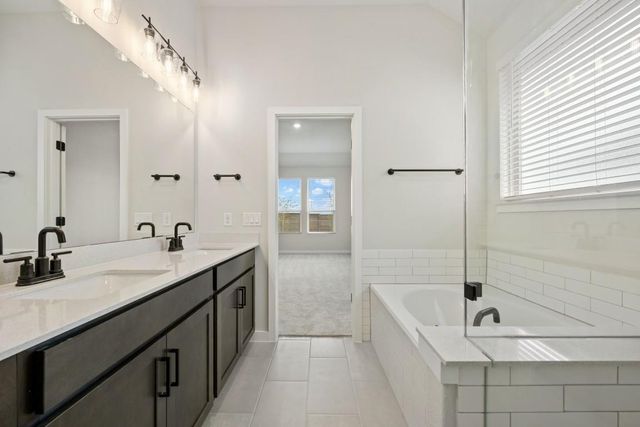 180 Coleto TRL, Bastrop, TX 78602