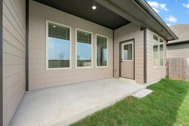 180 Coleto TRL, Bastrop, TX 78602