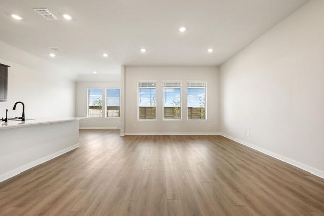 180 Coleto TRL, Bastrop, TX 78602
