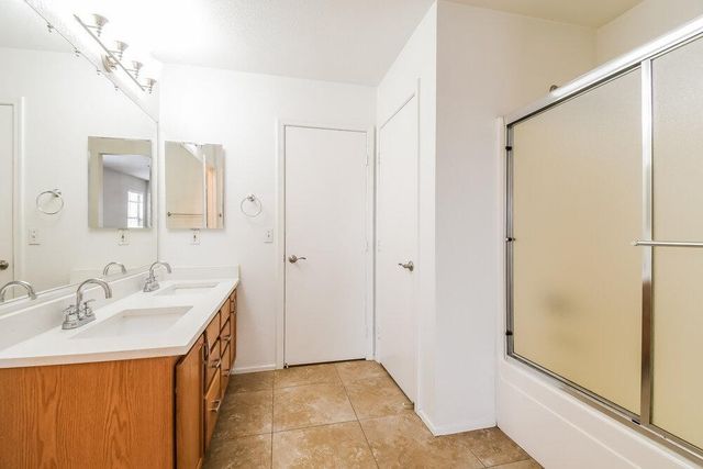 8918 E Oro Circle, Mesa, AZ 85212