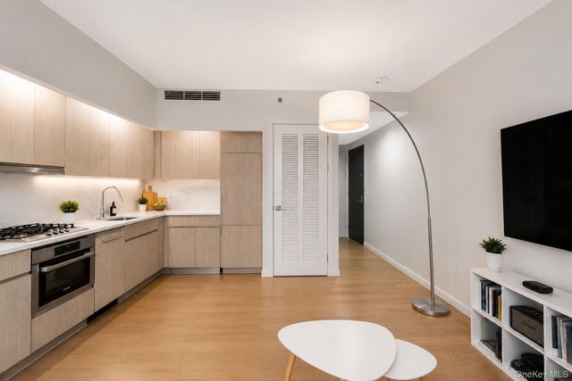 37-26 32nd Street 2K, Long Island City, NY 11101