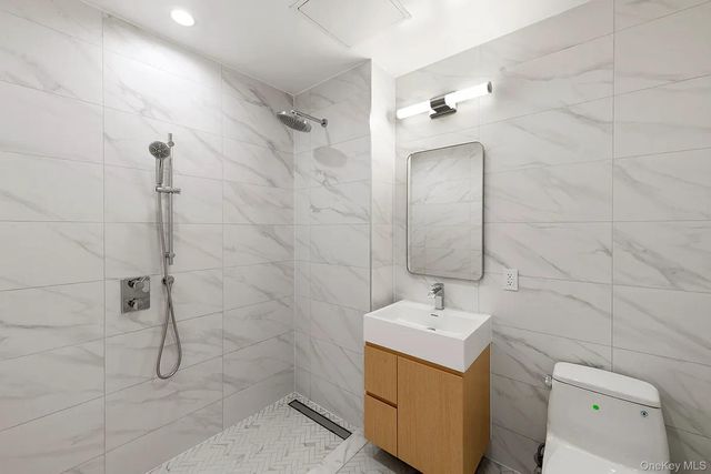 37-26 32nd Street 2K, Long Island City, NY 11101