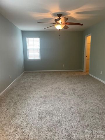 5712 Selkirkshire Road, Charlotte, NC 28278