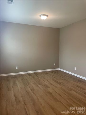 5712 Selkirkshire Road, Charlotte, NC 28278