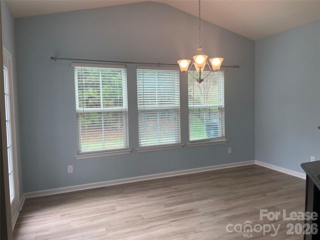 5712 Selkirkshire Road, Charlotte, NC 28278