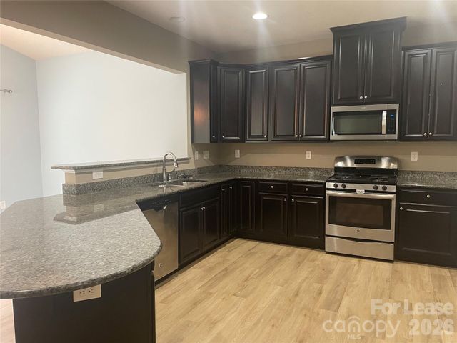 5712 Selkirkshire Road, Charlotte, NC 28278
