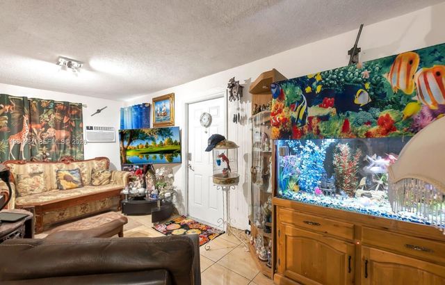 3250 NW 14th Ter, Miami, FL 33125