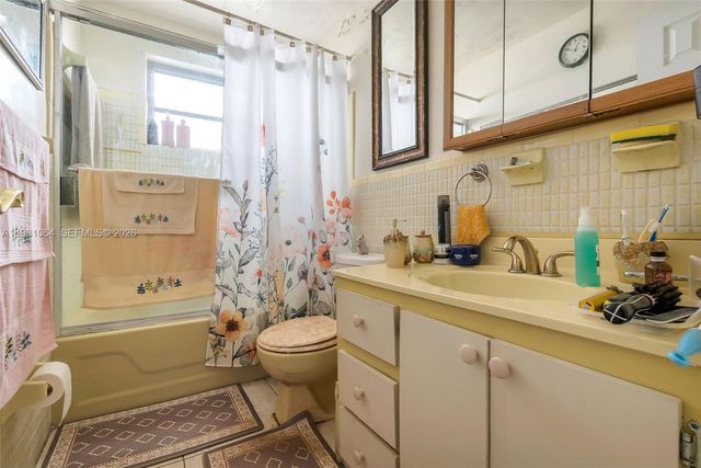 3250 NW 14th Ter, Miami, FL 33125