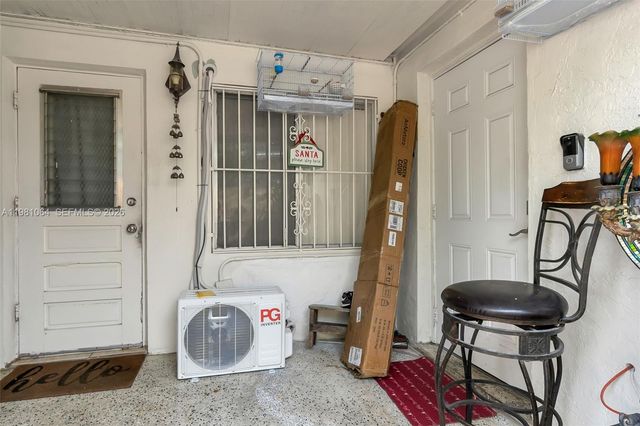 3250 NW 14th Ter, Miami, FL 33125