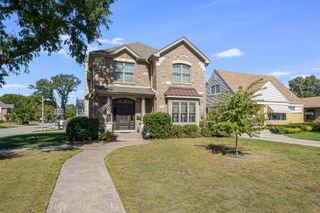 7524 W Jonquil Terrace, Niles, IL 60714