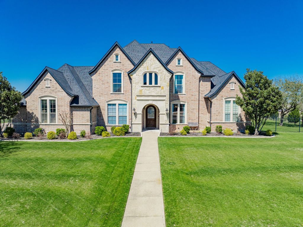13 Kensington Drive, Heath, TX 75032