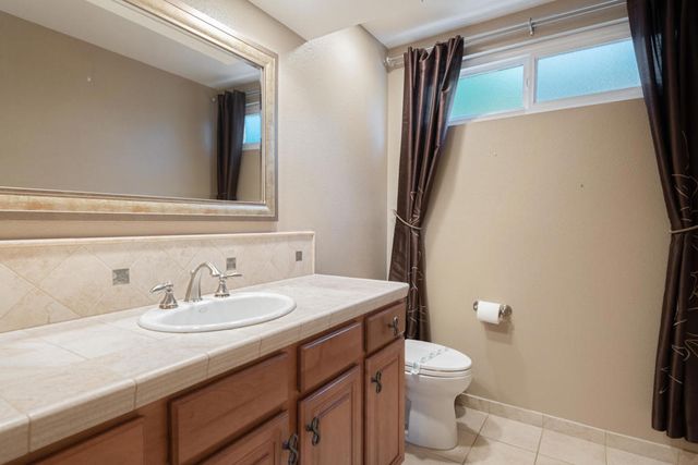 5810 Rainbow Hill Road, Agoura Hills, CA 91301