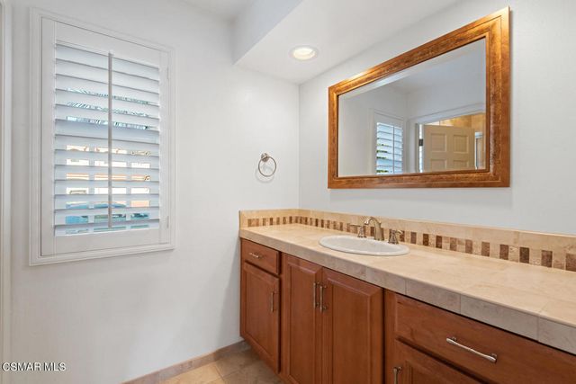 5810 Rainbow Hill Road, Agoura Hills, CA 91301
