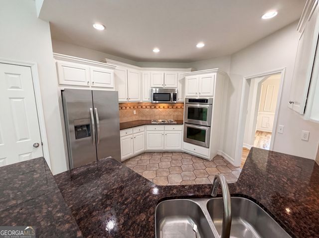 724 Beacon Cove, Lawrenceville, GA 30043