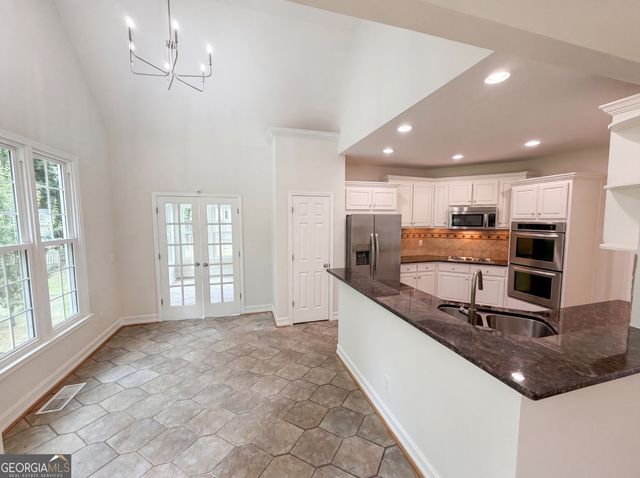 724 Beacon Cove, Lawrenceville, GA 30043