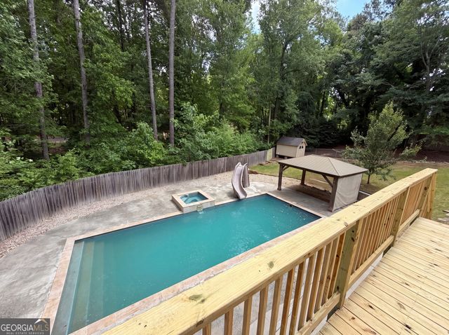 724 Beacon Cove, Lawrenceville, GA 30043