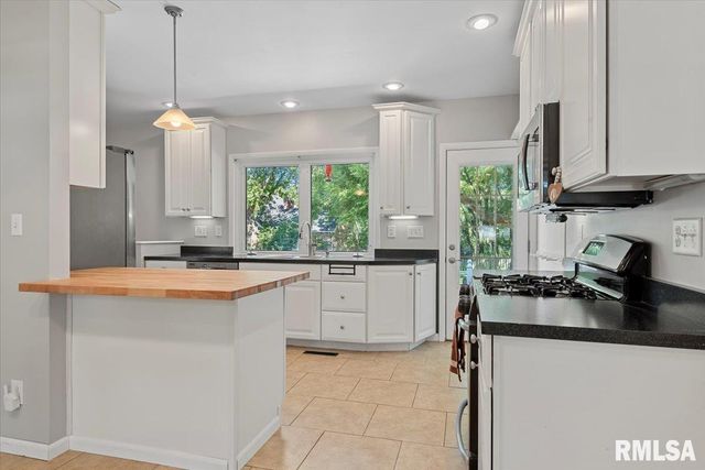 2929 Cider Mill Lane, Springfield, IL 62702